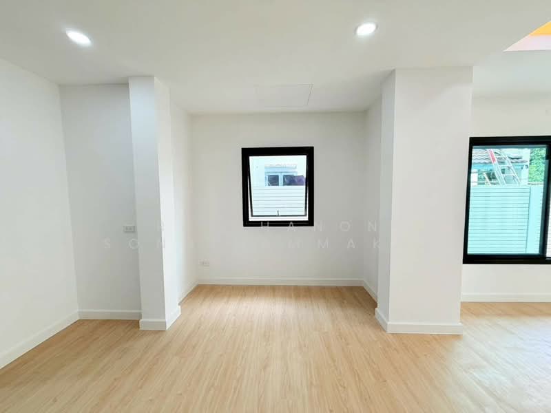 undefined, Bangkok, Sanam Bin, Don Mueang, Bangkok, 3 Bedrooms, 144 sqm, Semi-Detached House (Twin House) For Sale, by Ratchanon Songthammakul, 500458631 - DDproperty.com