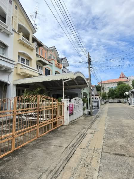 Townhome for sale, Park Gallery Prachachuen, 3 stories, 24.4 sq.wah, Soi Ngamwongwan 47, Bangkok, ประชาชื่น, Thung Song Hong, Lak Si, Bangkok, 2 Bedrooms, 180 sqm, Townhouse For Sale, by Fareeda Thaipatan, 500458648 - DDproperty.com