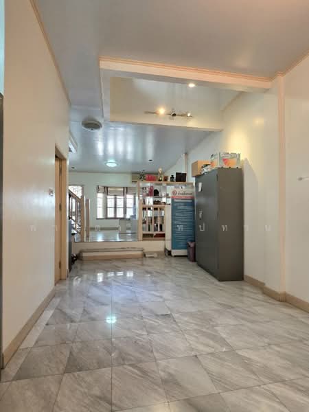 Townhome for sale, Park Gallery Prachachuen, 3 stories, 24.4 sq.wah, Soi Ngamwongwan 47, Bangkok, ประชาชื่น, Thung Song Hong, Lak Si, Bangkok, 2 Bedrooms, 180 sqm, Townhouse For Sale, by Fareeda Thaipatan, 500458648 - DDproperty.com