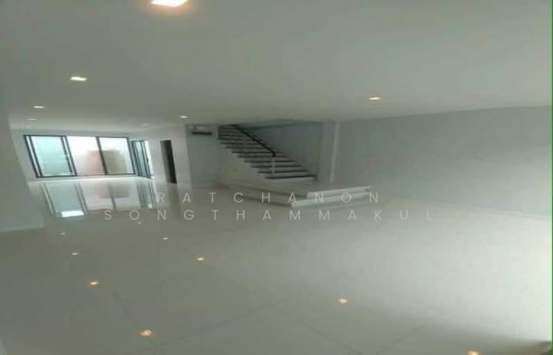 3-BR Townhouse, Bangkok, Sanam Bin, Don Mueang, Bangkok, 3 Bedrooms, 235 sqm, Townhouse For Sale, by Ratchanon Songthammakul, 500458665 - DDproperty.com