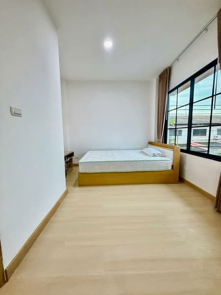 หมู่บ้านพนาสนธิ์ วิลล่า ถ.นิมิตรใหม่ แขวงมีนบุรี เขตมีนบุรี, Bangkok, นิมิตใหม่, Min Buri, Bangkok, 4 Bedrooms, 80 sqm, Townhouse For Sale, by นภัสศรณ์ วงศ์สินไทยกร (นันท์), 500458716 - DDproperty.com