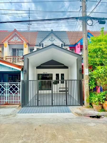 Poonsinh Thani 3, Bangkok, Rat Phatthana Road, Khlong Song Ton Nun, Lat Krabang, Bangkok, 2 Bedrooms, 80 sqm, Townhouse For Sale, by นภัสศรณ์ วงศ์สินไทยกร (นันท์), 500458745 - DDproperty.com