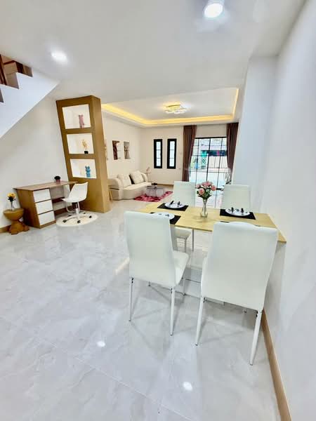Poonsinh Thani 3, Bangkok, Rat Phatthana Road, Khlong Song Ton Nun, Lat Krabang, Bangkok, 2 Bedrooms, 80 sqm, Townhouse For Sale, by นภัสศรณ์ วงศ์สินไทยกร (นันท์), 500458745 - DDproperty.com