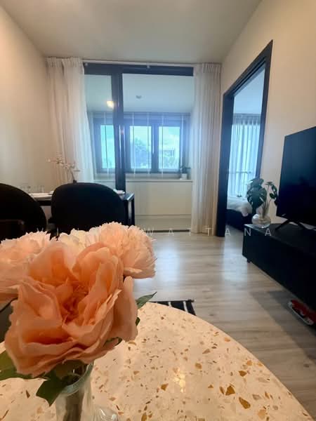XT Huaikhwang, Bangkok, 244 Ratchadaphisek Road, Huai Khwang, Bangkok, 1 Bedroom, 35 sqm, Condo For Rent, by Vinai Wattana, 500458756 - DDproperty.com