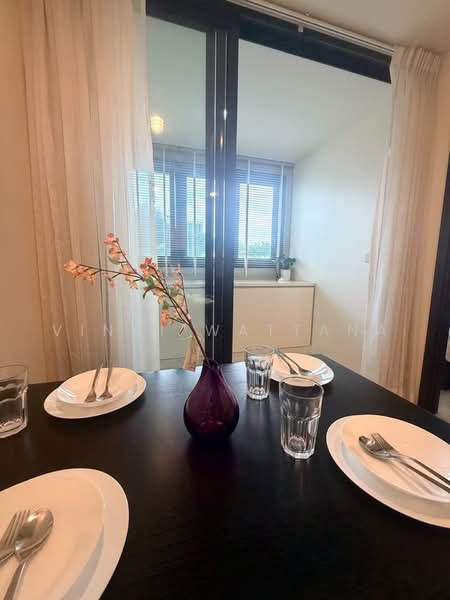 XT Huaikhwang, Bangkok, 244 Ratchadaphisek Road, Huai Khwang, Bangkok, 1 Bedroom, 35 sqm, Condo For Rent, by Vinai Wattana, 500458756 - DDproperty.com