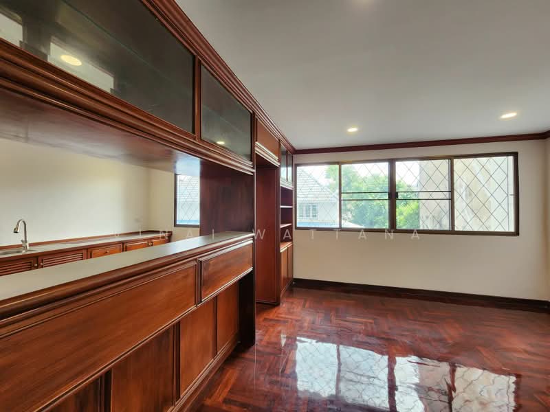 4-BR Townhouse, Bangkok, Bang Bamru, Bang Phlat, Bangkok, 4 Bedrooms, 380 sqm, Townhouse For Sale, by Vinai Wattana, 500458768 - DDproperty.com