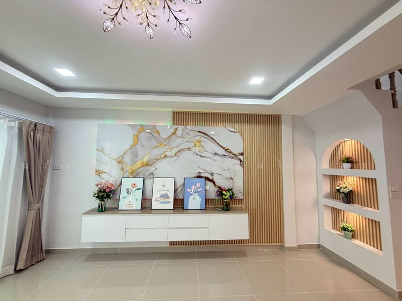 K.C. Ramintra 5, Bangkok, Phraya Suren Road, Sam Wa Tawan Tok, Khlong Sam Wa, Bangkok, 2 Bedrooms, 80 sqm, Townhouse For Sale, by นภัสศรณ์ วงศ์สินไทยกร (นันท์), 500458771 - DDproperty.com