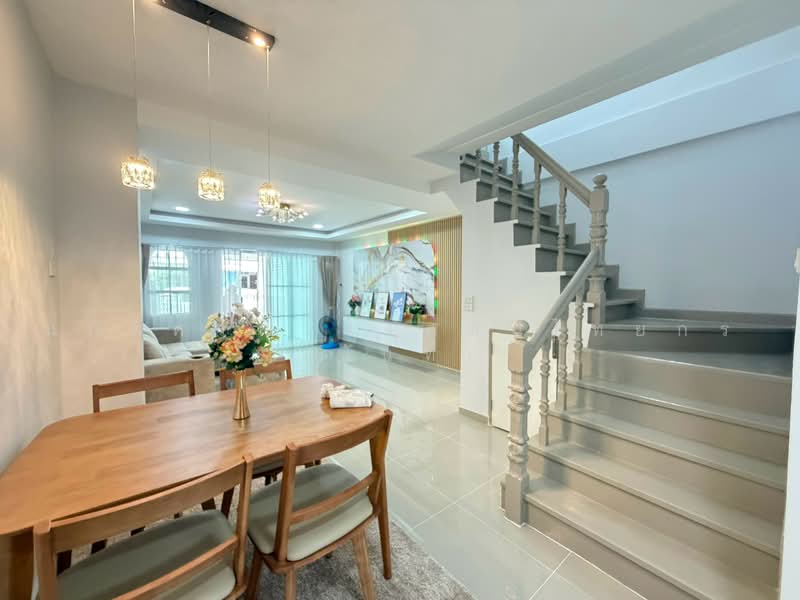 K.C. Ramintra 5, Bangkok, Phraya Suren Road, Sam Wa Tawan Tok, Khlong Sam Wa, Bangkok, 2 Bedrooms, 80 sqm, Townhouse For Sale, by นภัสศรณ์ วงศ์สินไทยกร (นันท์), 500458771 - DDproperty.com