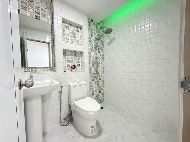 K.C. Ramintra 5, Bangkok, Phraya Suren Road, Sam Wa Tawan Tok, Khlong Sam Wa, Bangkok, 2 Bedrooms, 80 sqm, Townhouse For Sale, by นภัสศรณ์ วงศ์สินไทยกร (นันท์), 500458771 - DDproperty.com