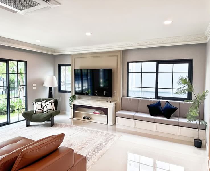 Centro Bangna, Samut Prakan, 111 Soi 3, Bang Kaeo, Bang Plee, Samut Prakan, 4 Bedrooms, 300 sqm, Single Detached House For Rent, by DifferEstate Line@956uovqp, 500458912 - DDproperty.com