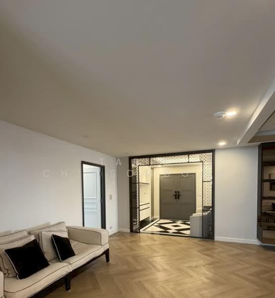 President Park Sukhumvit 24, Bangkok, 99 Sukhumvit 24 Alley, Khlongtoei Nua, Watthana, Bangkok, 3 Bedrooms, 223 sqm, Condo For Rent, by Tarit Chinsomboon, 500459003 - DDproperty.com