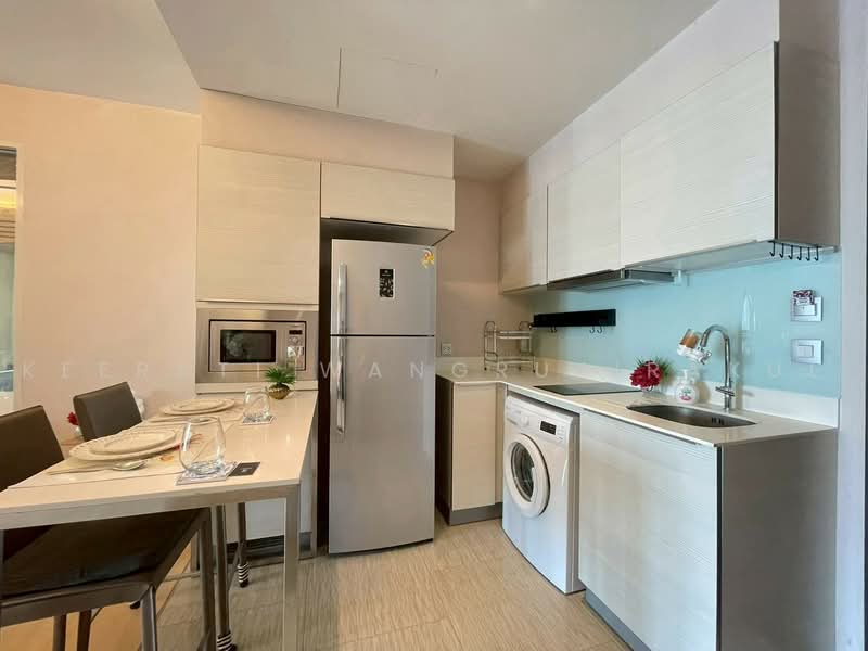 H Sukhumvit 43, Bangkok, 28 Sukhumvit 34 Road, Khlong Tan Nua, Watthana, Bangkok, 1 Bedroom, 43 sqm, Condo For Rent, by Keerati Wangrujirakul, 500459021 - DDproperty.com
