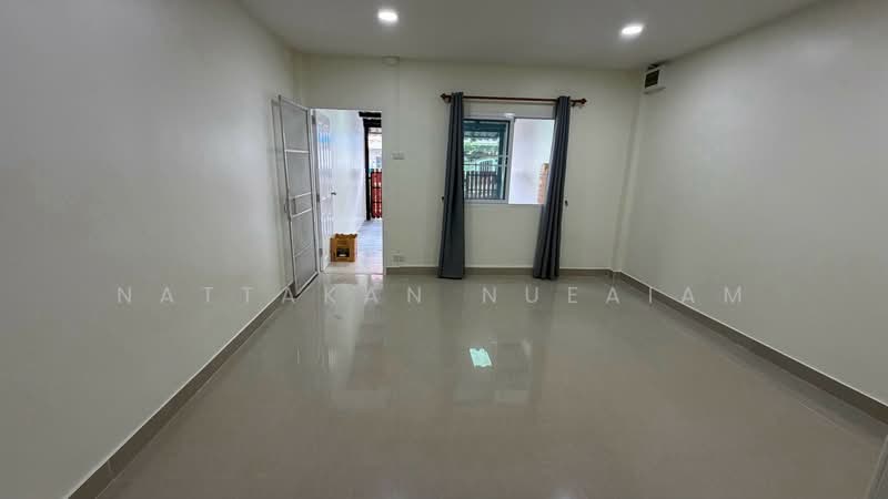 Baan Manorom 4 Leab Klong 2, Bangkok, Soi Leab Klong Song 19, Sam Wa Tawan Tok, Khlong Sam Wa, Bangkok, 2 Bedrooms, 90 sqm, Townhouse For Sale, by Nattakan nueaiam, 500459054 - DDproperty.com