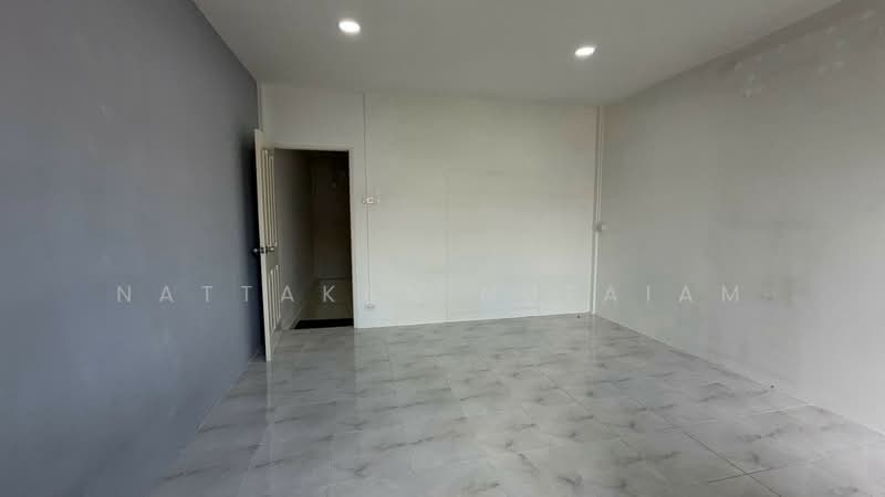 Baan Manorom 4 Leab Klong 2 : บ้านมโนรมย์ 4 เลียบคลองสอง, กรุงเทพ, ซอย เลียบคลองสอง 19, สามวาตะวันตก, คลองสามวา, กรุงเทพ, 90 ตร.ม., ทาวน์เฮ้าส์ ขาย, โดย Nattakan nueaiam, 500459054 - DDproperty.com