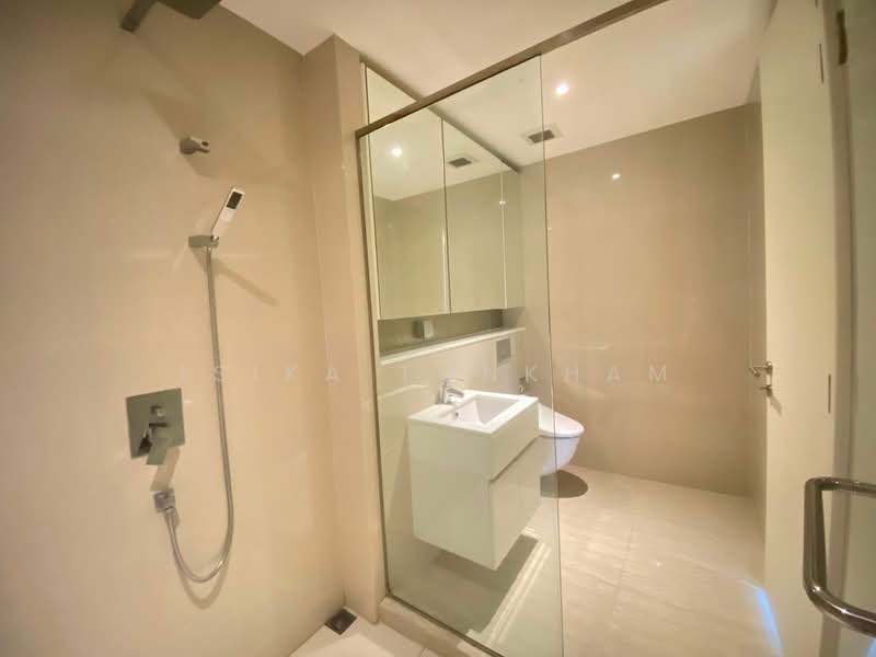 H Sukhumvit 43, Bangkok, 28 Sukhumvit 34 Road, Khlong Tan Nua, Watthana, Bangkok, 1 Bedroom, 48 sqm, Condo For Sale, by Isika Tonkham, 500459063 - DDproperty.com