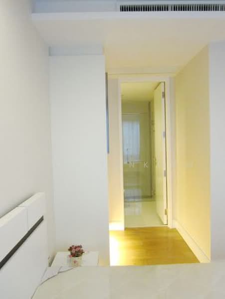 Collezio Sathorn-Pipat, Bangkok, 41 Soi Pipat 1 Silom Road, Silom, Bang Rak, Bangkok, 1 Bedroom, 40 sqm, Condo For Sale, by Isika Tonkham, 500459148 - DDproperty.com
