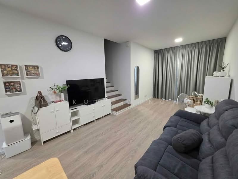 3-BR Townhouse, Bangkok, Bang Phlat, Bangkok, 3 Bedrooms, 120 sqm, Townhouse For Rent, by Nisakorn Wingwat, 500459201 - DDproperty.com
