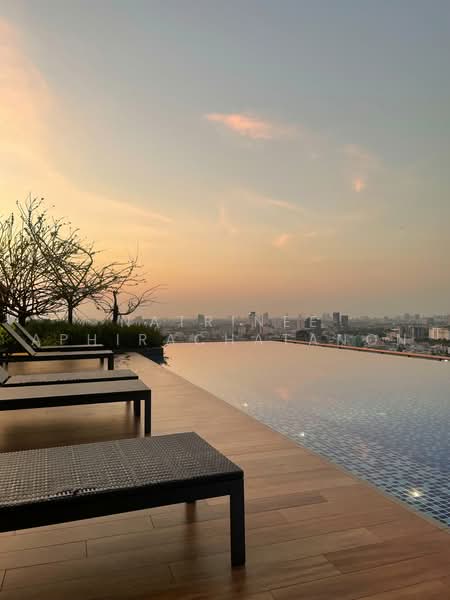 Lumpini Park Phahon 32, Bangkok, Phahonyothin Road (Soi 32), Chan Kasem, Chatuchak, Bangkok, 1 Bedroom, 28 sqm, Condo For Rent, by Natrinee Aphirachatanon, 500459220 - DDproperty.com