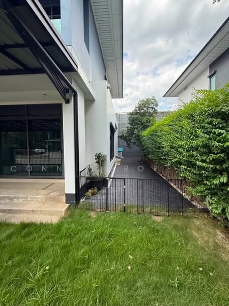 Setthasiri Krungthep Kreetha, Bangkok, Krungthep Kreetha Road, Hua Mak, Bang Kapi, Bangkok, 3 Bedrooms, 200 sqm, Single Detached House For Rent, by Connex Property, 500459227 - DDproperty.com