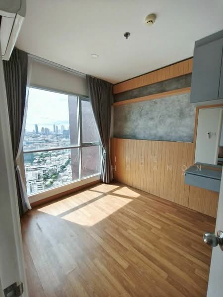 Lumpini Place Ratchada-Sathu, Bangkok, 501 3 Sathu Pradit 27 Alley, Chong Nonsi, Yan Nawa, Bangkok, 2 Bedrooms, 39 sqm, Condo For Rent, by Natrinee Aphirachatanon, 500459258 - DDproperty.com