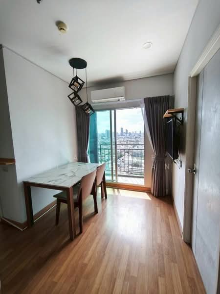 Lumpini Place Ratchada-Sathu, Bangkok, 501 3 Sathu Pradit 27 Alley, Chong Nonsi, Yan Nawa, Bangkok, 2 Bedrooms, 39 sqm, Condo For Rent, by Natrinee Aphirachatanon, 500459258 - DDproperty.com