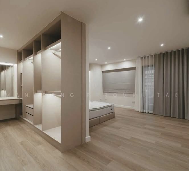 Regent 71 Place, Bangkok, Phra Kanong Nua, Watthana, Bangkok, 5 Bedrooms, 350 sqm, Townhouse For Rent, by Manapong Phromphitak, 500459296 - DDproperty.com