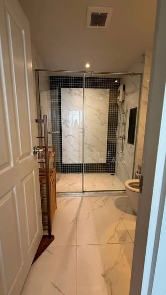 Newera Condo Ekamai-Ramintra, Bangkok, Sukhonthasawat Road, Lat Phrao, Bangkok, Studio, 33 sqm, Condo For Sale, by Natrinee Aphirachatanon, 500459304 - DDproperty.com