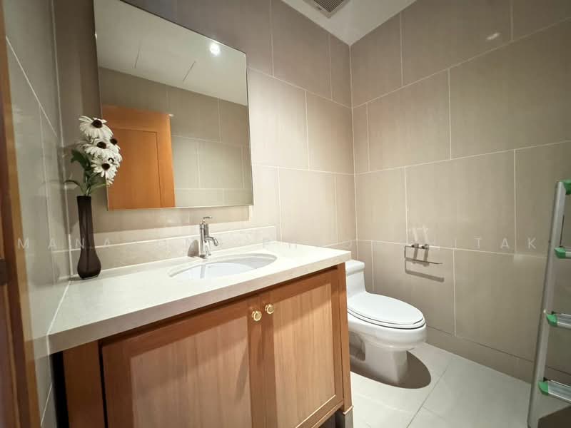 The Emporio Place, Bangkok, 93 Soi Sukhumvit 24, Sukhumvit Road, Khong Tan, Khlong Toei, Bangkok, 1 Bedroom, 90 sqm, Condo For Rent, by Manapong Phromphitak, 500459350 - DDproperty.com