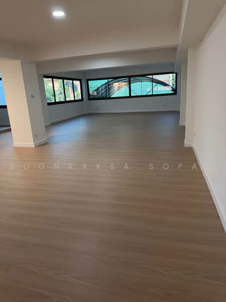 บ้าน 5-ห้องนอน, กรุงเทพ, คลองเจ้าคุณสิงห์, วังทองหลาง, กรุงเทพ, 524 ตร.ม., บ้านเดี่ยว ให้เช่า, โดย Boonraksa Sopak, 500459426 - DDproperty.com