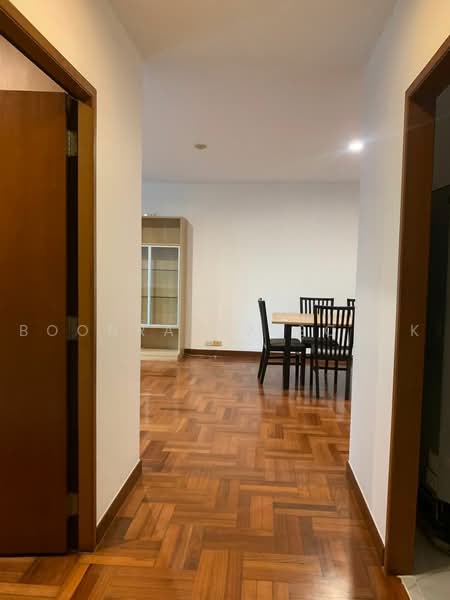 Liberty Park 2, Bangkok, 55 Soi Sukhumvit 11, Khlongtoei Nua, Watthana, Bangkok, 2 Bedrooms, 100 sqm, Condo For Rent, by Boonraksa Sopak, 500459493 - DDproperty.com