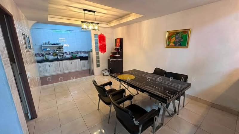 5-BR Townhouse, Bangkok, Bang Chak, Phra Khanong, Bangkok, 5 Bedrooms, 132 sqm, Townhouse For Rent, by Boonraksa Sopak, 500459501 - DDproperty.com