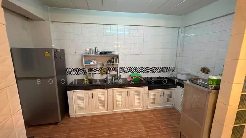 5-BR Townhouse, Bangkok, Bang Chak, Phra Khanong, Bangkok, 5 Bedrooms, 132 sqm, Townhouse For Rent, by Boonraksa Sopak, 500459501 - DDproperty.com
