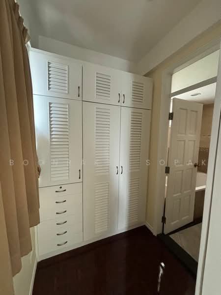 Tai Ping Towers, Bangkok, 582 Soi Sukhumvit 63, Khlong Tan Nua, Watthana, Bangkok, 3 Bedrooms, 120 sqm, Condo For Rent, by Boonraksa Sopak, 500459540 - DDproperty.com