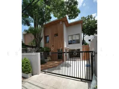 ขาย - ทาวน์เฮาส์ 2 ชั้น โครงการ Latte House Pridi 14 (ลาเต้ เฮาส์ ปรีดี 14), กรุงเทพ