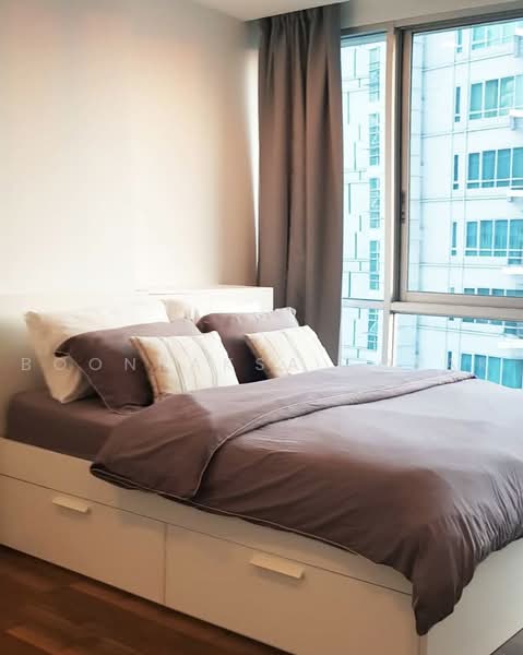 The Rajdamri, Bangkok, Ratchadamri Road, Lumphini, Pathum Wan, Bangkok, 1 Bedroom, 67 sqm, Condo For Rent, by Boonraksa Sopak, 500459581 - DDproperty.com