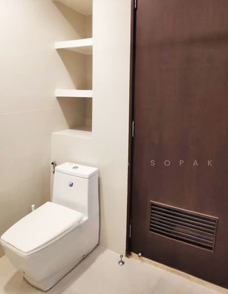 The Rajdamri, Bangkok, Ratchadamri Road, Lumphini, Pathum Wan, Bangkok, 1 Bedroom, 67 sqm, Condo For Rent, by Boonraksa Sopak, 500459581 - DDproperty.com