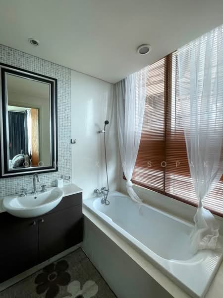 Watermark Chaophraya, Bangkok, Soi Charoennakorn 39-41, Charoennakorn Road, Bang Lam Phu Lang, Khlong San, Bangkok, 2 Bedrooms, 95 sqm, Condo For Rent, by Boonraksa Sopak, 500459583 - DDproperty.com