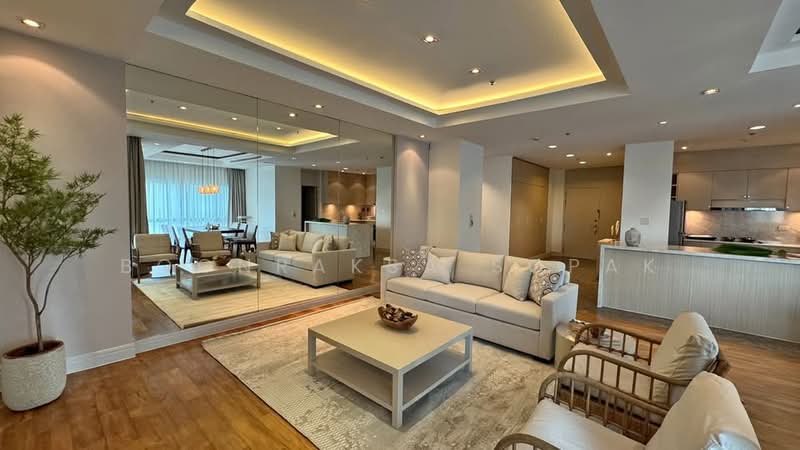 Royal Residence Park, Bangkok, 99 Royal Resident Park Lumphini, Lumphini, Pathum Wan, Bangkok, 3 Bedrooms, 220 sqm, Apartment For Rent, by Boonraksa Sopak, 500459619 - DDproperty.com