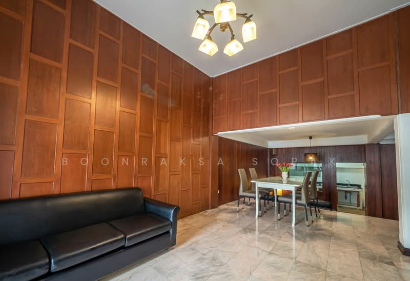 undefined, Bangkok, Khlong Tan Nua, Watthana, Bangkok, 5 Bedrooms, 350 sqm, Townhouse For Rent, by Boonraksa Sopak, 500459639 - DDproperty.com