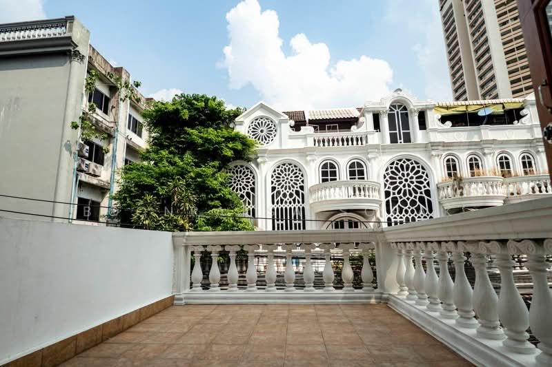 undefined, Bangkok, Khlong Tan Nua, Watthana, Bangkok, 5 Bedrooms, 350 sqm, Townhouse For Rent, by Boonraksa Sopak, 500459639 - DDproperty.com