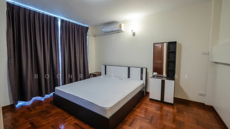 undefined, Bangkok, Khlong Tan Nua, Watthana, Bangkok, 5 Bedrooms, 350 sqm, Townhouse For Rent, by Boonraksa Sopak, 500459639 - DDproperty.com