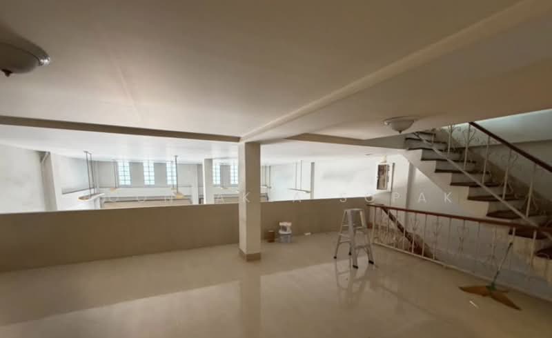 undefined, Bangkok, Praborommaharatchawang, Phra Nakhon, Bangkok, 4 Bedrooms, 500 sqm, Townhouse For Rent, by Boonraksa Sopak, 500459667 - DDproperty.com