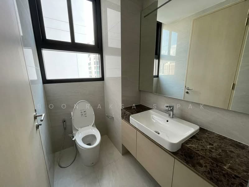 Noble State 39, Bangkok, 35 Soi Sukhumvit 39, Khlong Tan Nua, Watthana, Bangkok, 1 Bedroom, 43 sqm, Condo For Rent, by Boonraksa Sopak, 500459678 - DDproperty.com
