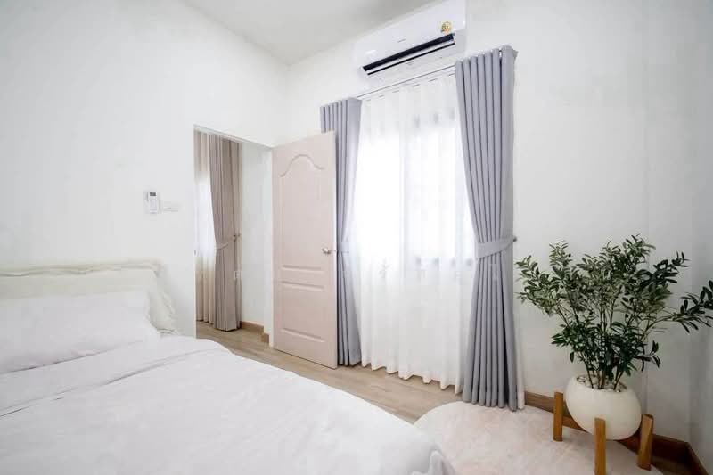 Kulaphan ville 9, Chiang Mai, เชียงใหม่-หางดง, Ban Waen, Hang Dong, Chiang Mai, 4 Bedrooms, 245 sqm, Single Detached House For Sale, by หทัยรัตน์ จรัสอุไรสิน, 500459687 - DDproperty.com