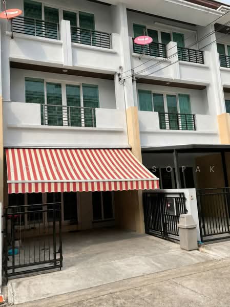Baan Klang Muang S-Sense Rama 9-Ladprao, Bangkok, Soi Ladprao 84, Ladprao Road, Wang Thonglang, Bangkok, 3 Bedrooms, 167 sqm, Townhouse For Rent, by Boonraksa Sopak, 500459693 - DDproperty.com
