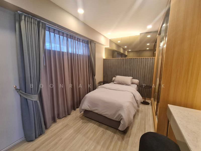 Royal Castle Sukhumvit, Bangkok, 30 Soi Sukhumvit 39, Khlongtoei Nua, Watthana, Bangkok, 3 Bedrooms, 140 sqm, Condo For Rent, by Boonraksa Sopak, 500459697 - DDproperty.com