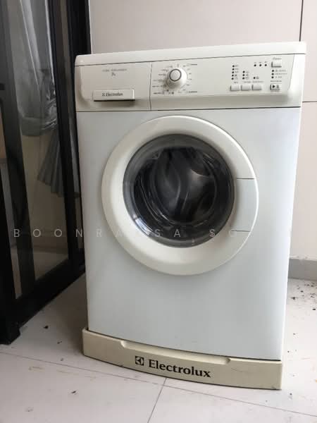 IDEO Ratchada-Huaikwang, Bangkok, 62 Pracharajbumpen Road, Huai Khwang, Bangkok, 2 Bedrooms, 60 sqm, Condo For Rent, by Boonraksa Sopak, 500459703 - DDproperty.com