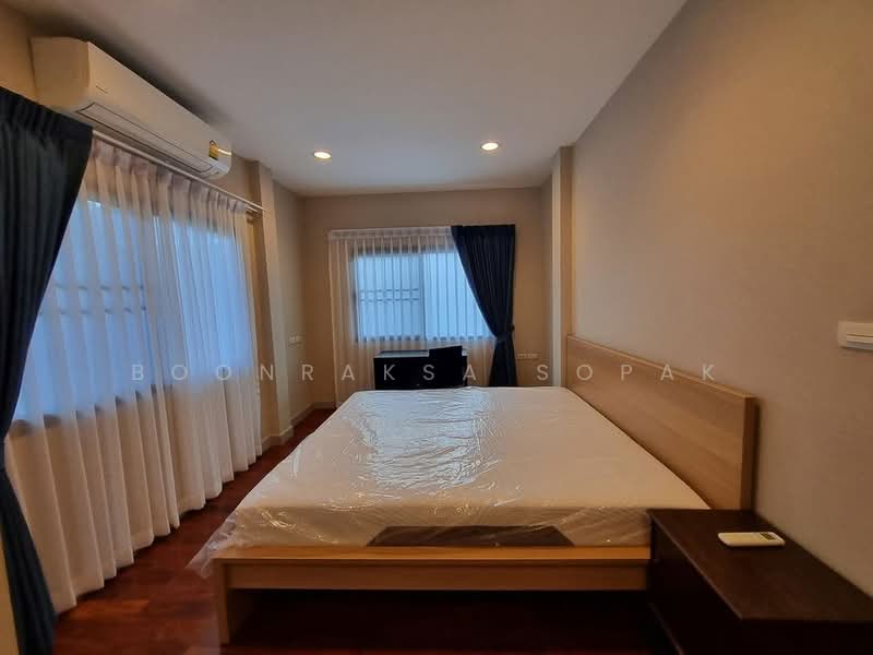 Grand Bangkok Boulevard Sathorn-Kanlapaphruek, Bangkok, Kanlapaphruek Road, Bang Khae, Bangkok, 5 Bedrooms, 400 sqm, Single Detached House For Rent, by Boonraksa Sopak, 500459711 - DDproperty.com