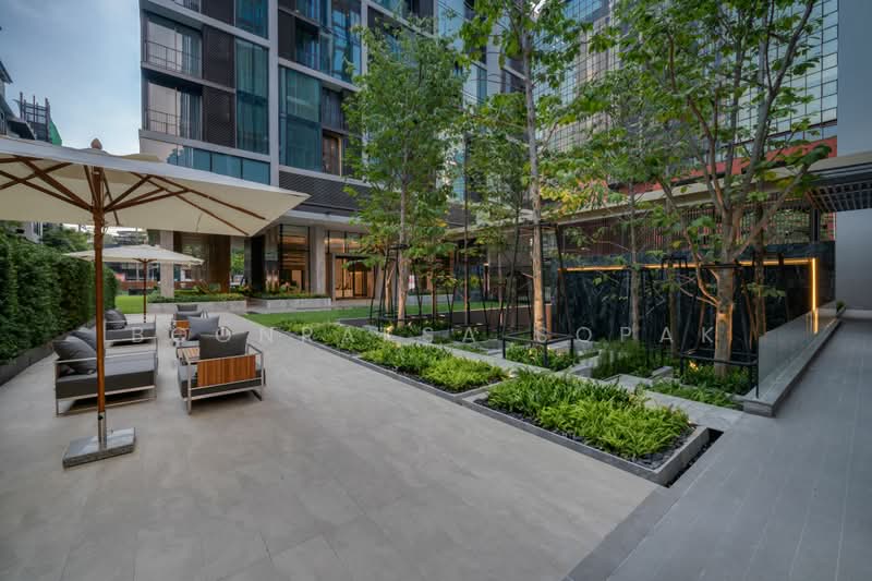 28 Chidlom, Bangkok, 28 Chit Lom Alley, Lumphini, Pathum Wan, Bangkok, Studio, 34 sqm, Condo For Rent, by Boonraksa Sopak, 500459728 - DDproperty.com