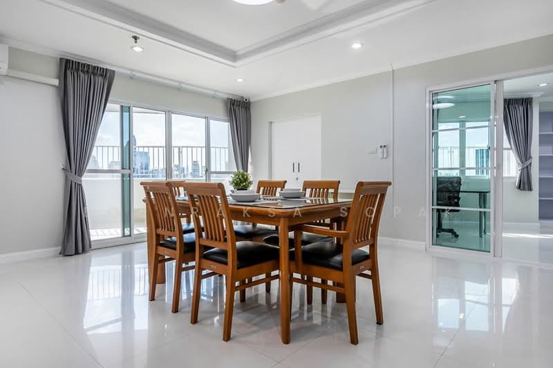 Fifty Fifth Tower, Bangkok, 84 Soi Sukhumvit 55, Sukhumvit Road, Khlong Tan Nua, Watthana, Bangkok, 3 Bedrooms, 223 sqm, Condo For Rent, by Boonraksa Sopak, 500459731 - DDproperty.com